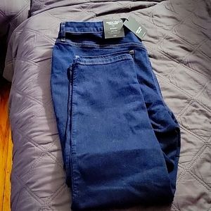 Vera Wang plus size skinny jean 16w